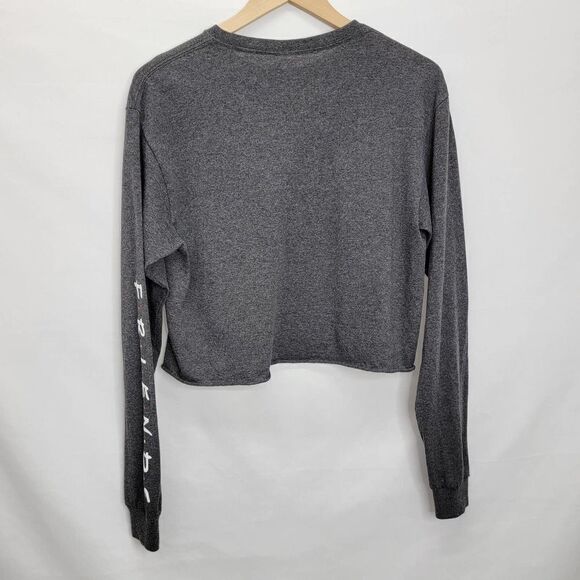 FRIENDS Cropped Boxy Long Sleeve Tee Shirt Size Medium - Picture 4 of 12